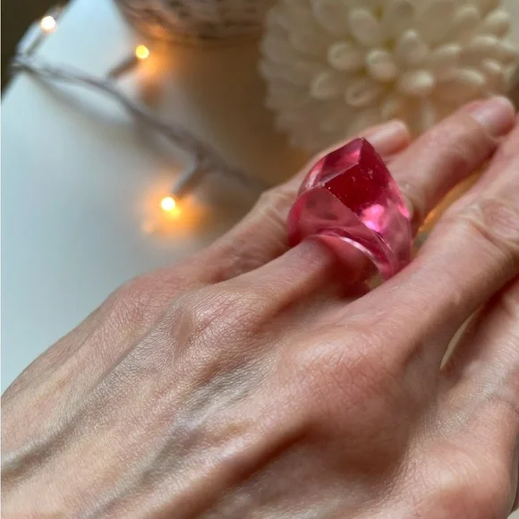 Pink Plastic Statement Ring 🩷 - Picture 4 of 4